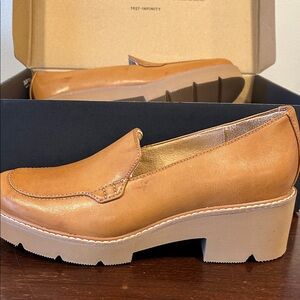 Naturalizer Tan Leather Women's Loafers - Never Worn
